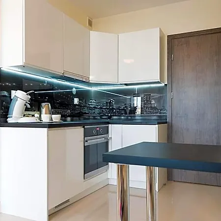 Koroni 4* Raszyn