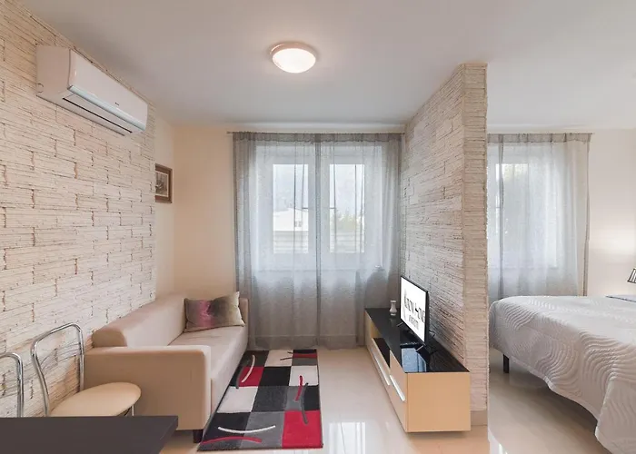 Aparthotel Koroni 4*