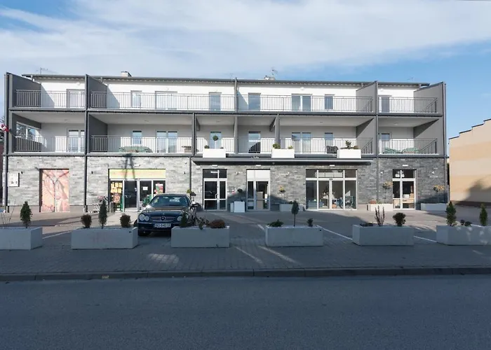 Aparthotel Koroni Raszyn